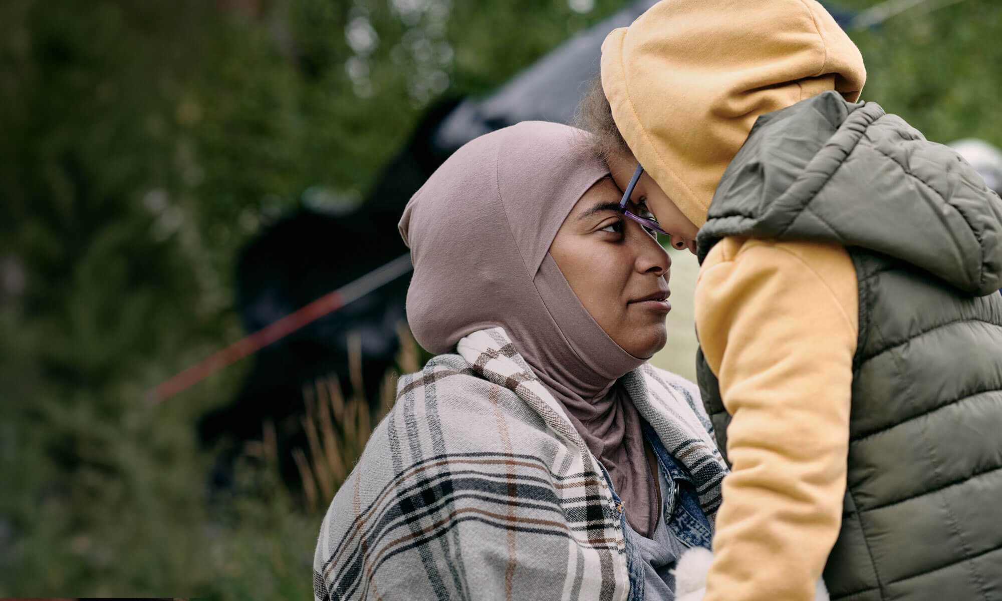 Refugee mother and daughter 